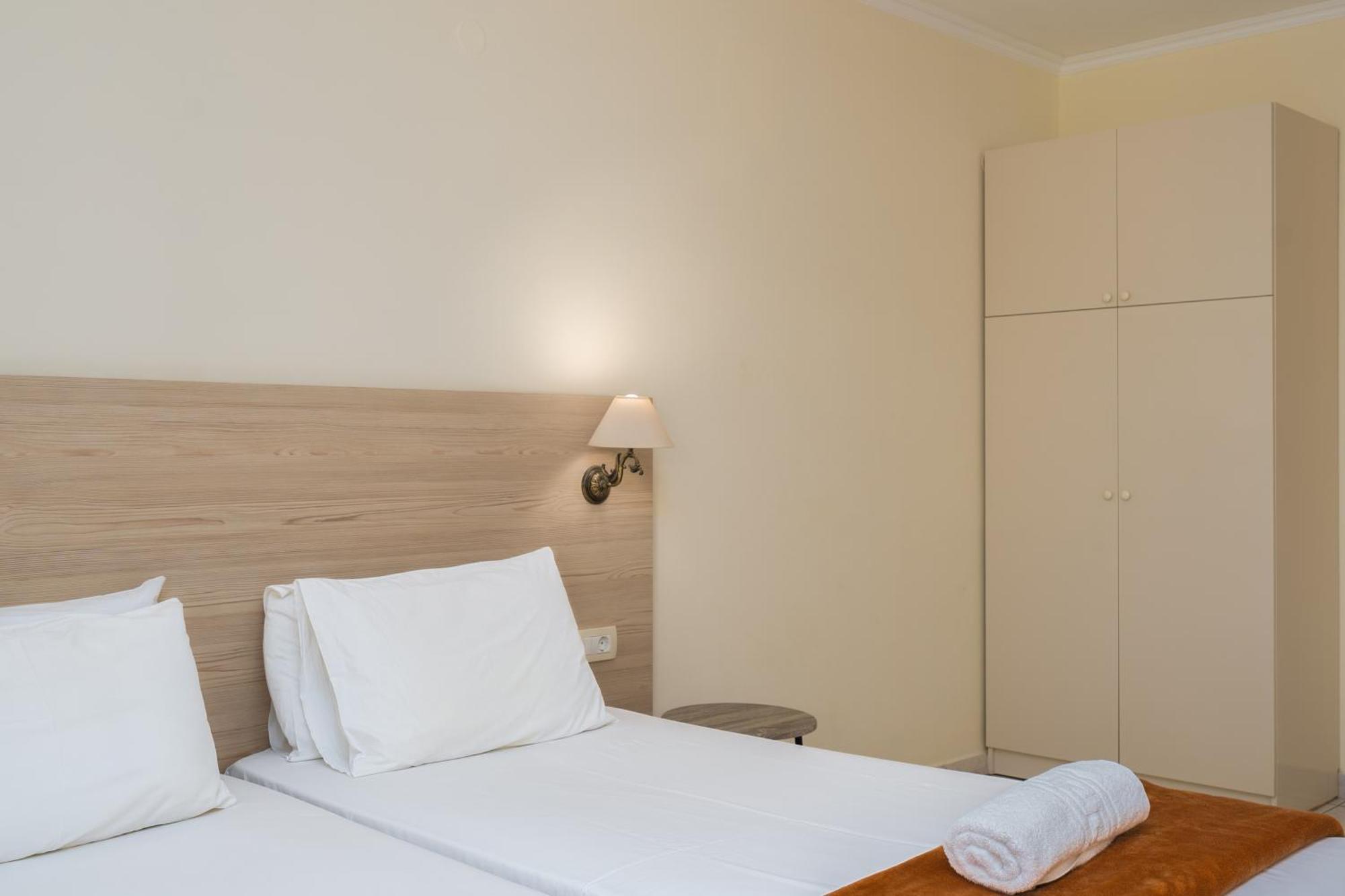 Manousis Aparthotel Циливи Экстерьер фото